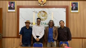 Menyelami Pengalaman Jalinan Sonik Organik Gamelan dan Elektronik dalam Karya Penciptaan Musik – Ujian Kelayakan Magister Merak Badra Waharuyung